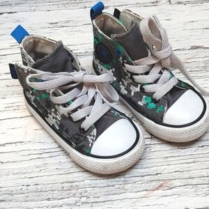 Baby Converse shoes lace up sneakers with Minecraft style pattern US 6